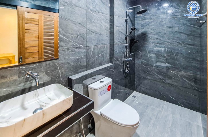 *****ทาวน์เฮ้าส์มือสองที่คุ้มที่สุด! ม.พิบูลย์ บางซื่อ เนื้อที่ 20 ตร.ว. ฟังก์ชัน 4 ห้องนอน 3 ห้องน้ำ สภาพสวย เดินระบบน้ำ-ไฟใหม่ พร้อมเฟอร์นิเจอร์! ทำเลดีใกล้เมือง! เชื่อมต่อรถไฟฟ้าสายสีม่วง "สถานีแยกติวานนท์" เข้า-ออกได้หลายทางทั้ง ถนนพิบูลย์สงคราม, ถนนวงศ์สว่าง และจุดขึ้นทางด่วน "ศรีรัช-วงแหวนรอบนอก"